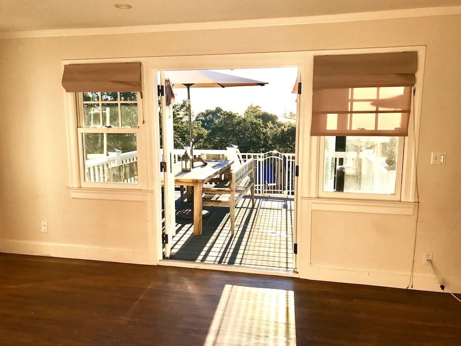family room leading out onto the lower deck