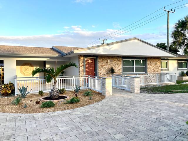 Deerfield Beach House – Fully renovated gallery image 2