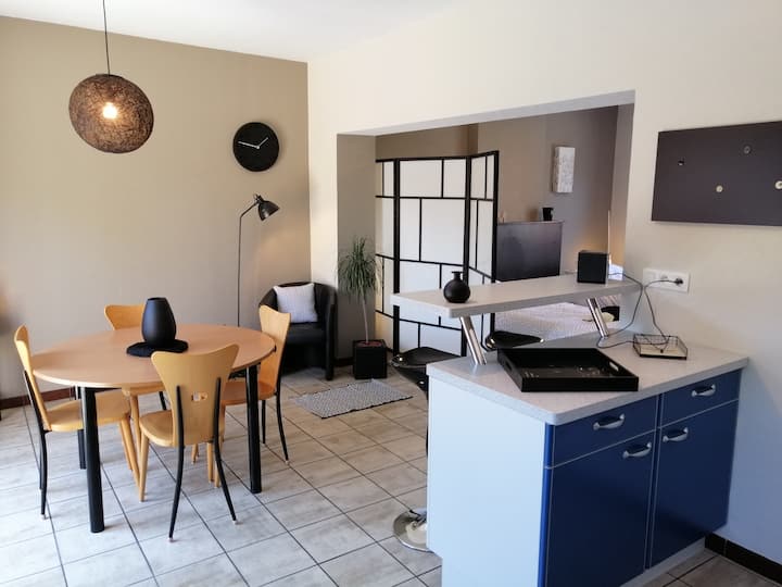 Studio tourisme et business 2 Pers. Namur Apartments for Rent in