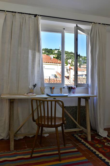 vue de l'appartement sur le mont Saint Clair