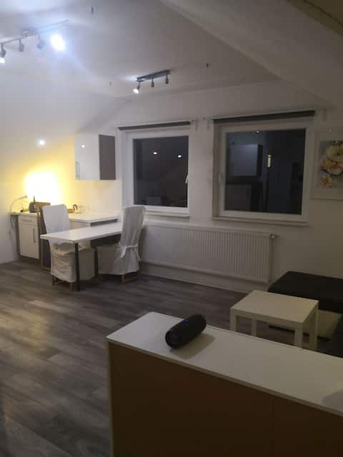 20 minutes from HN/LB/BK and 10 minutes to Bosch