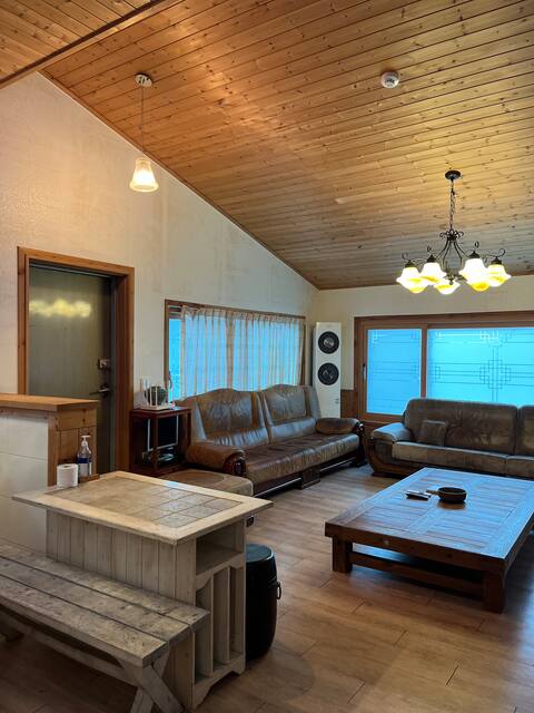 muju guest house big 3 bear room