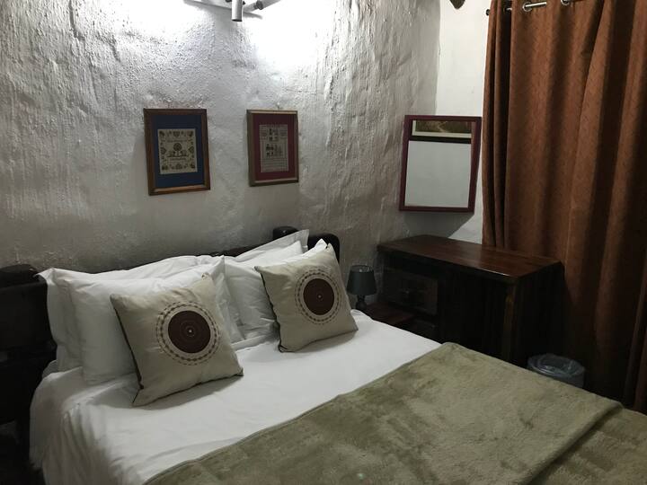 Спалня с двойно легло