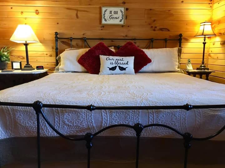 Master Bedroom - King Bed