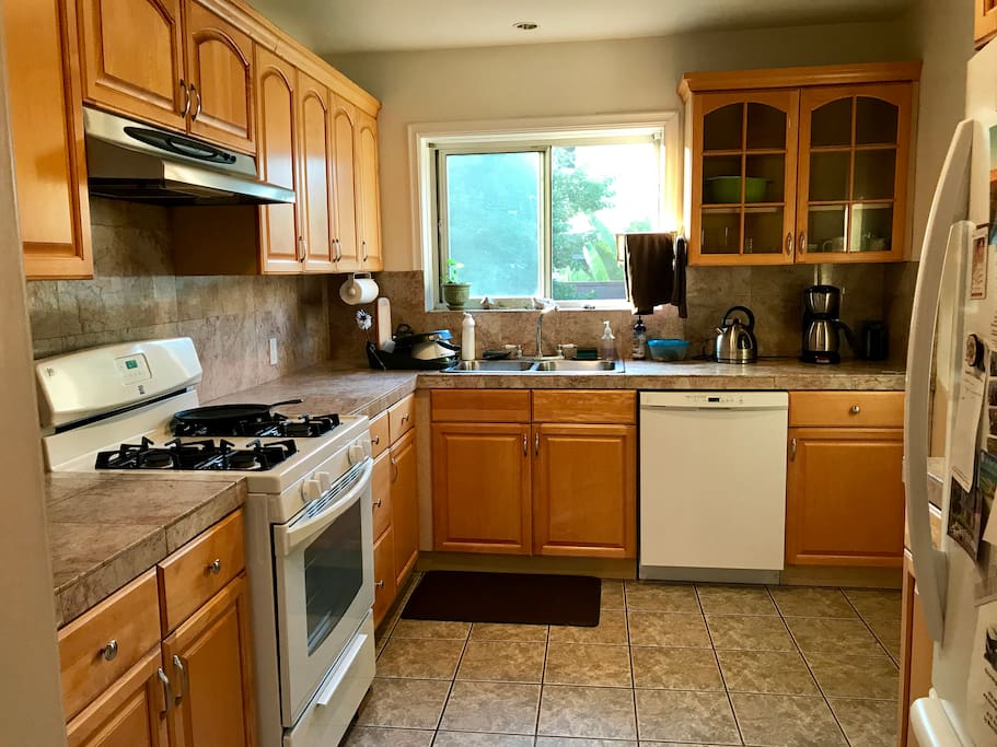 Kitchen with tea, coffee, light breakfast items