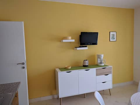 Top performing Airbnb: Jery A-Seaside apartment, 2 bedrooms, 2 bathrooms in Pupnat
