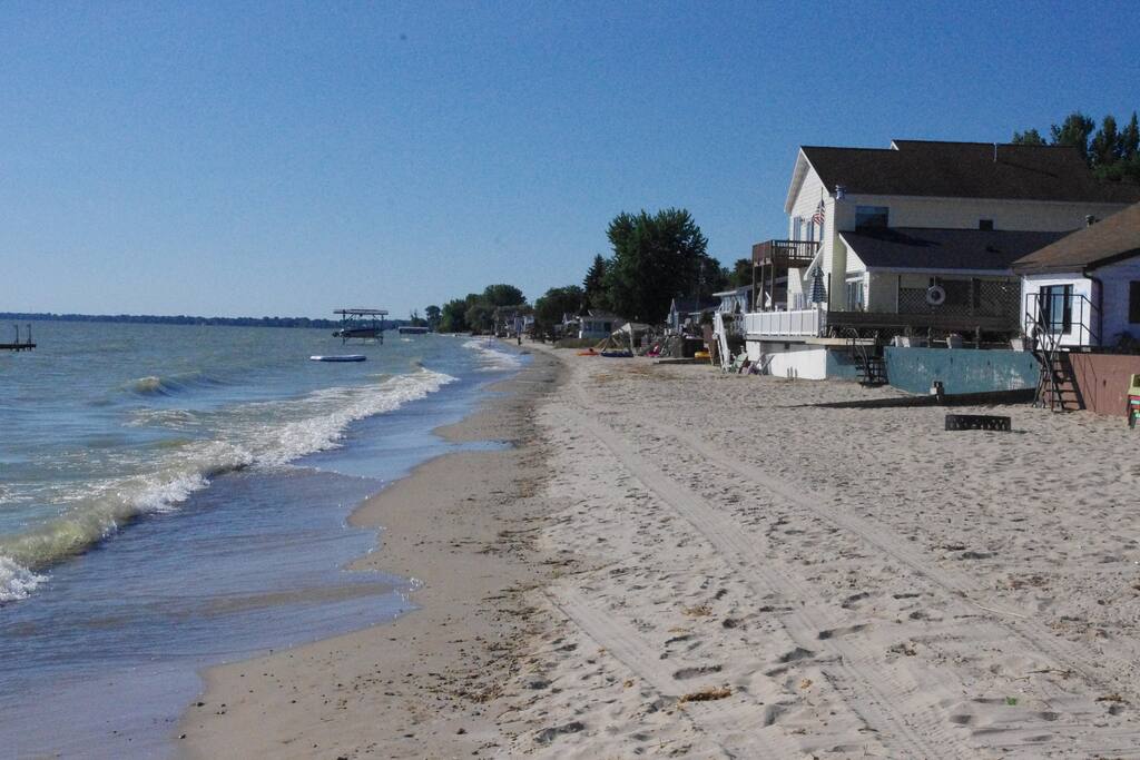 Beach front Houses for Rent in Kawkawlin, Michigan, United States