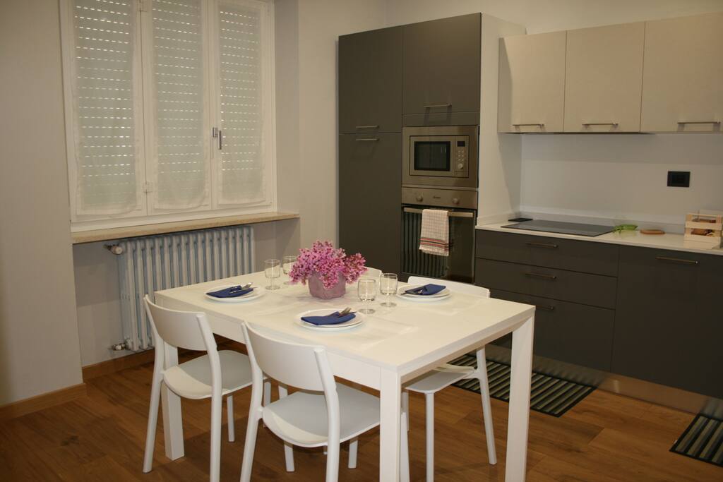 fully equipped kitchen