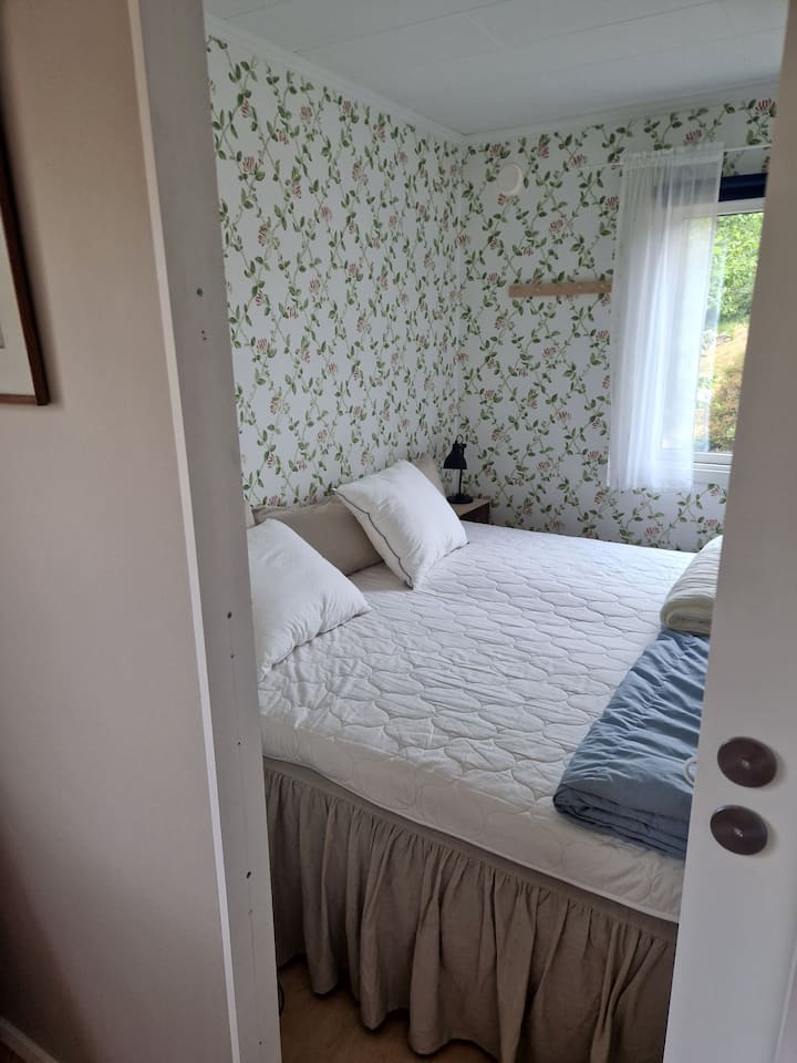 Спалня с двойно легло.