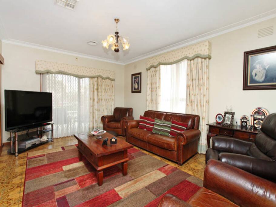 Large and bright living room