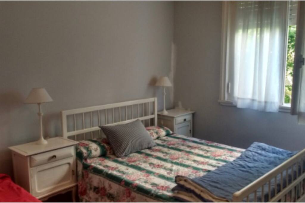 Pieza principal. Cama doble mas cama simple
