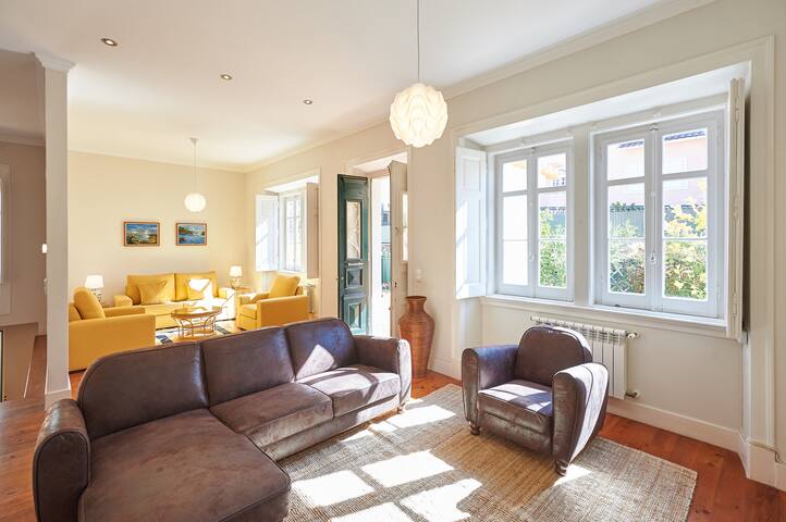 VILLA LUNA – CASCAIS/MONTE ESTORIL gallery image 3