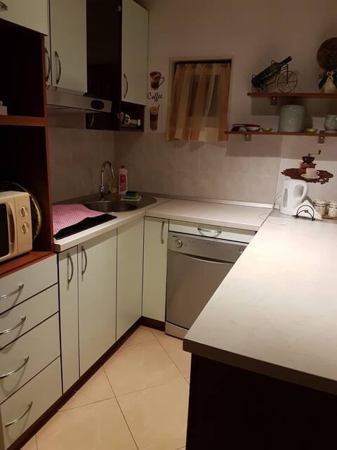 Tidy. 2 air conditioners. Distance from the beach 2 min