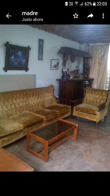 La sala y bar