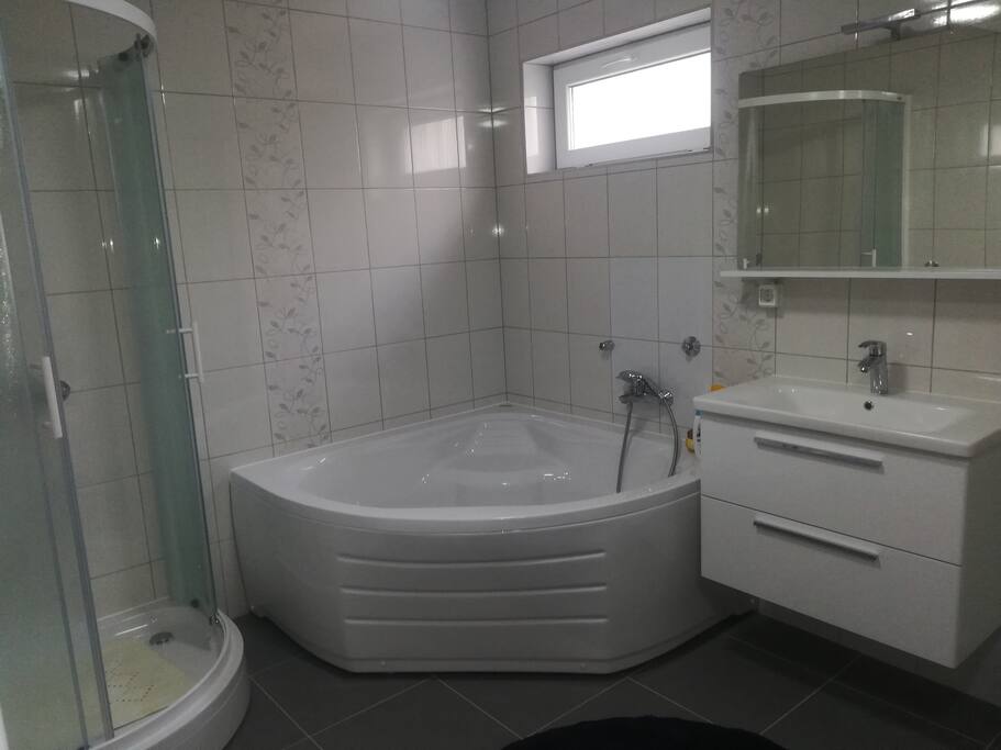 Baden und Duschen.