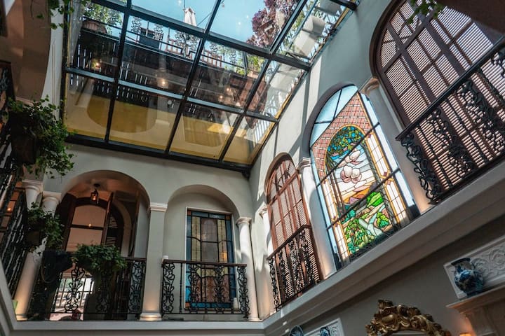 The Villa in Copacabana – 8 Bedrooms / POOL / CHEF