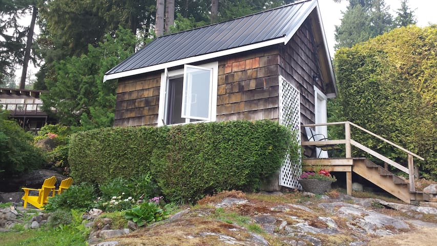 Creekside Cottage