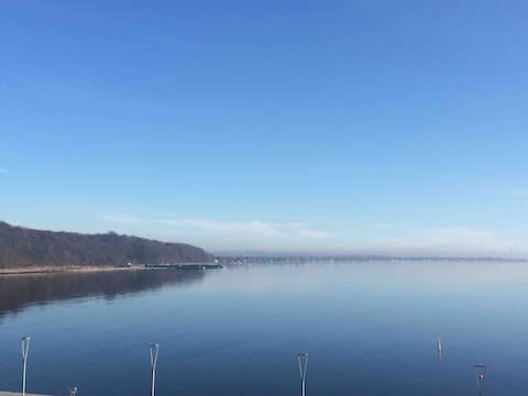 Spacious flat with spectacular view at Århus Ø