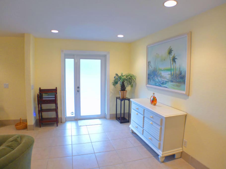 Entrance/Foyer