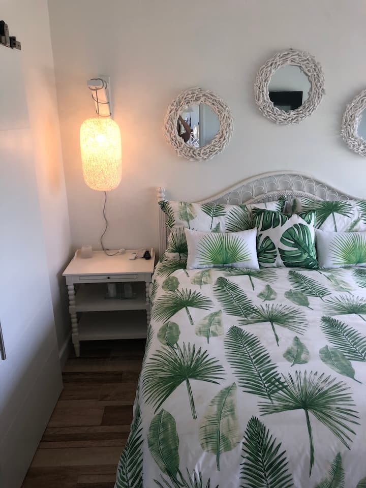 Ambiance tropicale et relaxante tout au long de cette villa de vacances inoubliable.