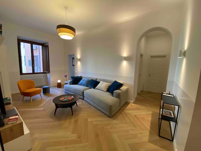 Colosseum Spacious brand new apt