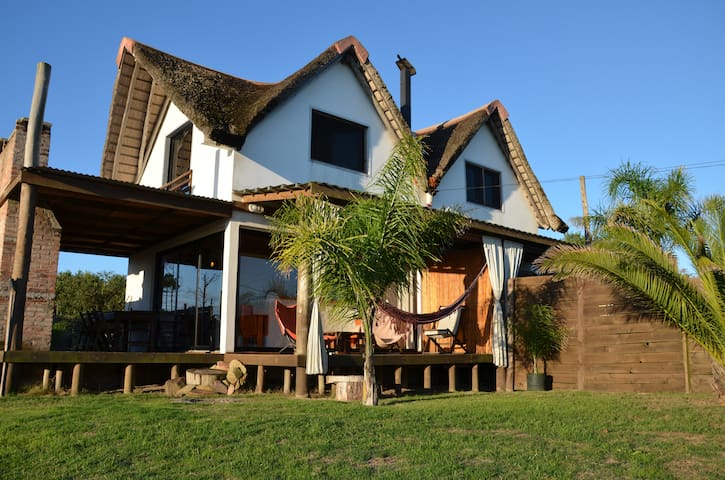 Casas gemelas a 100 mt del mar