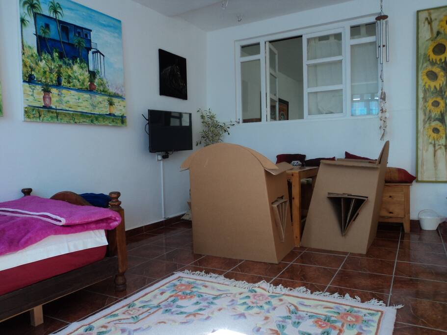 SALON