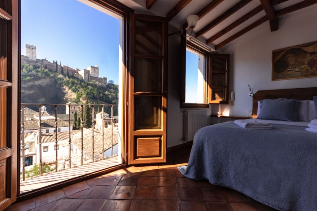 Podrás despertar con esta maravillosa imagen de la Alhambra
