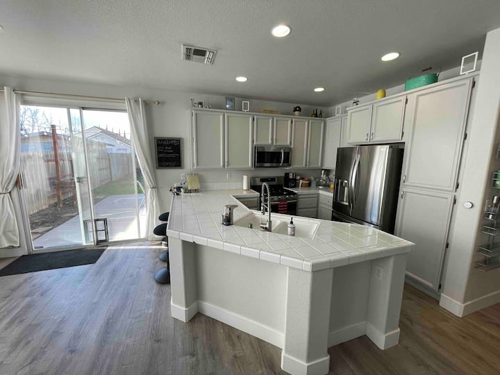 500+ Davis Vacation Rentals House and Apartment Rentals Airbnb