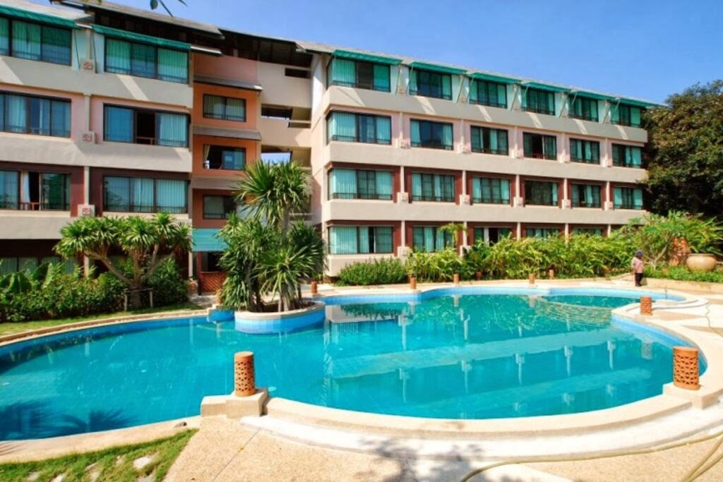 swimming pool