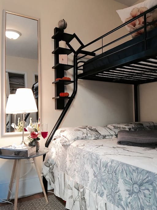 A relaxing bedroom
