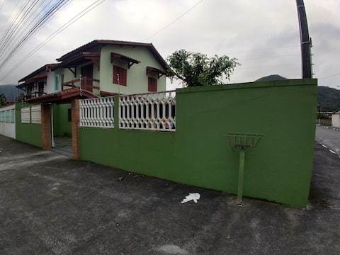 Great house 80mts from the beach - Martim de Sá