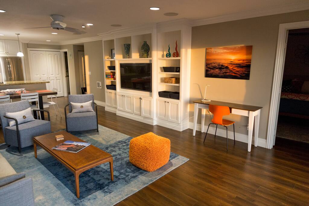 Fun family room with WiFi, games, books and DVDs