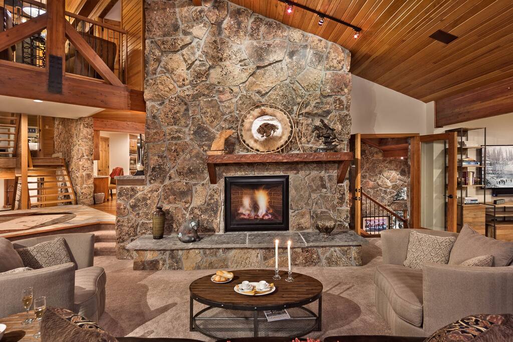 Living Room with Fireplace