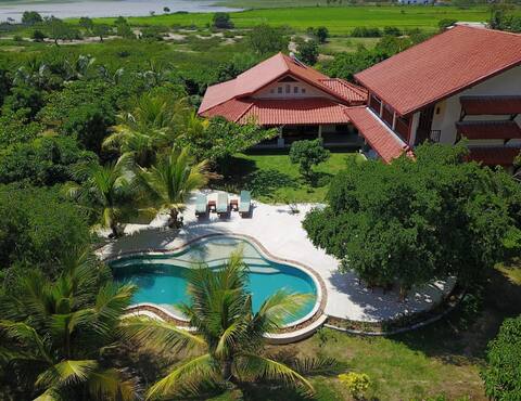Private lakefront villa near Yala and Bundala