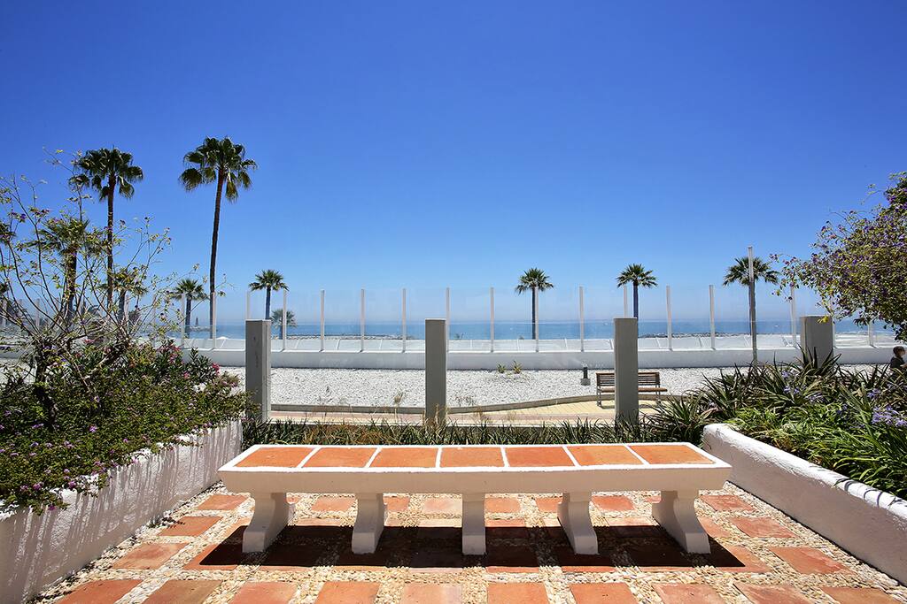 direct access to the beach