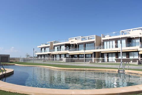 Penthouse Apartment at minutes walk from the Beach