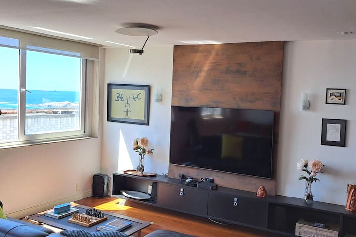 Copacabana: Apart luxo, moderno, vista do mar