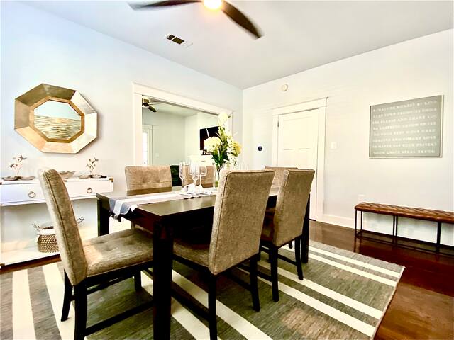 Cute Uptown Duplex gallery image 3