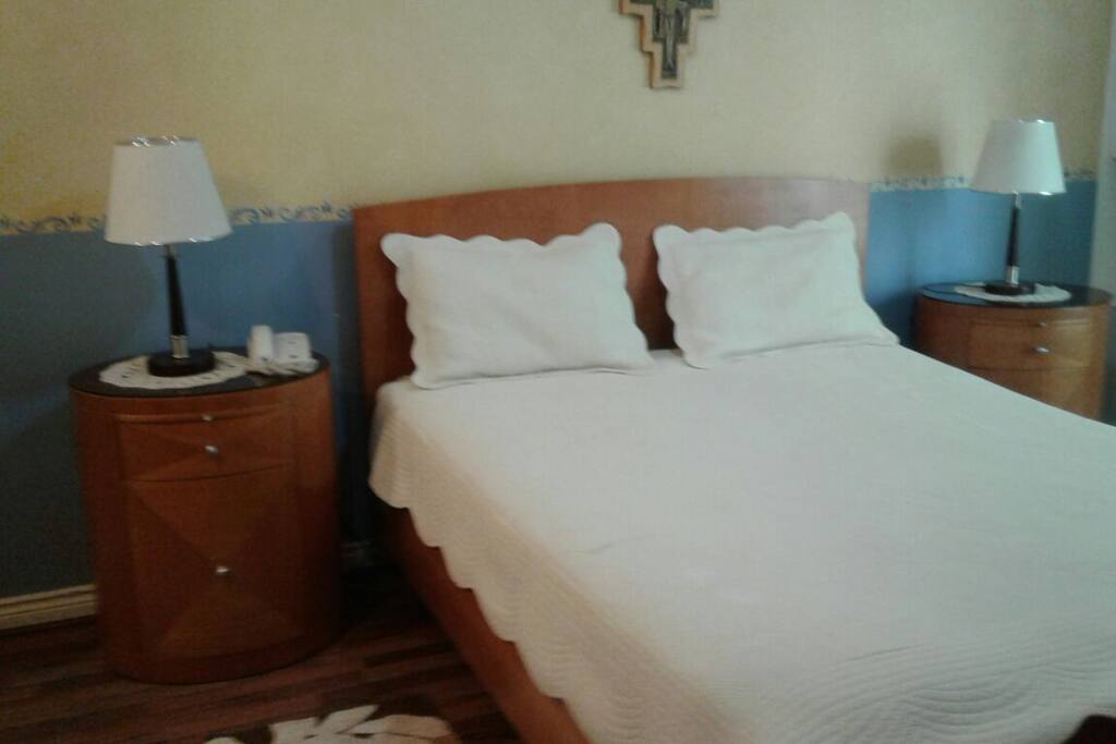 DORMITORIO MASTER /CAMA QUEEN