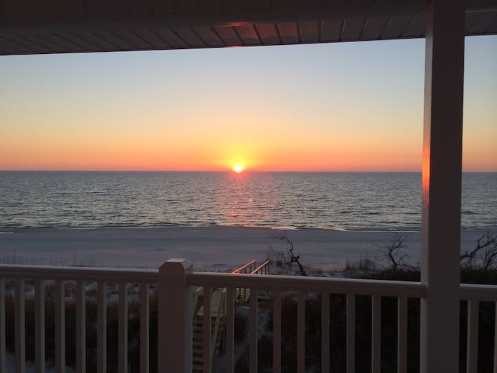 NEW Pool 12/26 Beach Front & Elevator North Cape