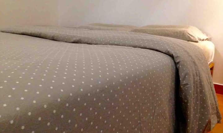 Clean sheets every week for short stay and for longer rentals. A comfortable bed is our priority.