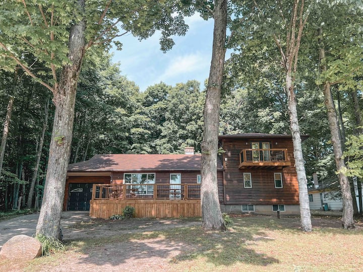 Chesley Lake Vacation Rentals & Homes South Bruce Peninsula, Canada