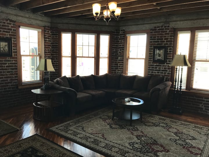 The amenities of a hotel but a touch of home Apartments for Rent in