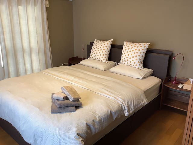 Live in a house in Omotesando. 2BR 45 sqm.