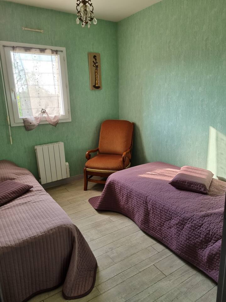 غرفة نوم 3 : 2 سرير 90 × 190