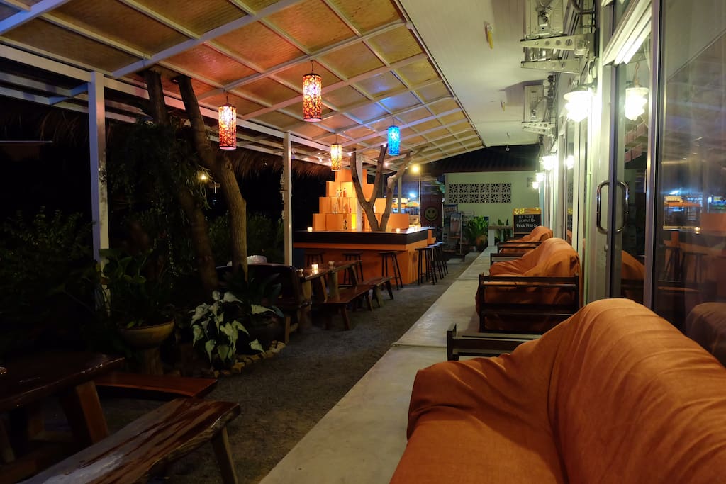Exterior of Smile Hostel Koh Phangan