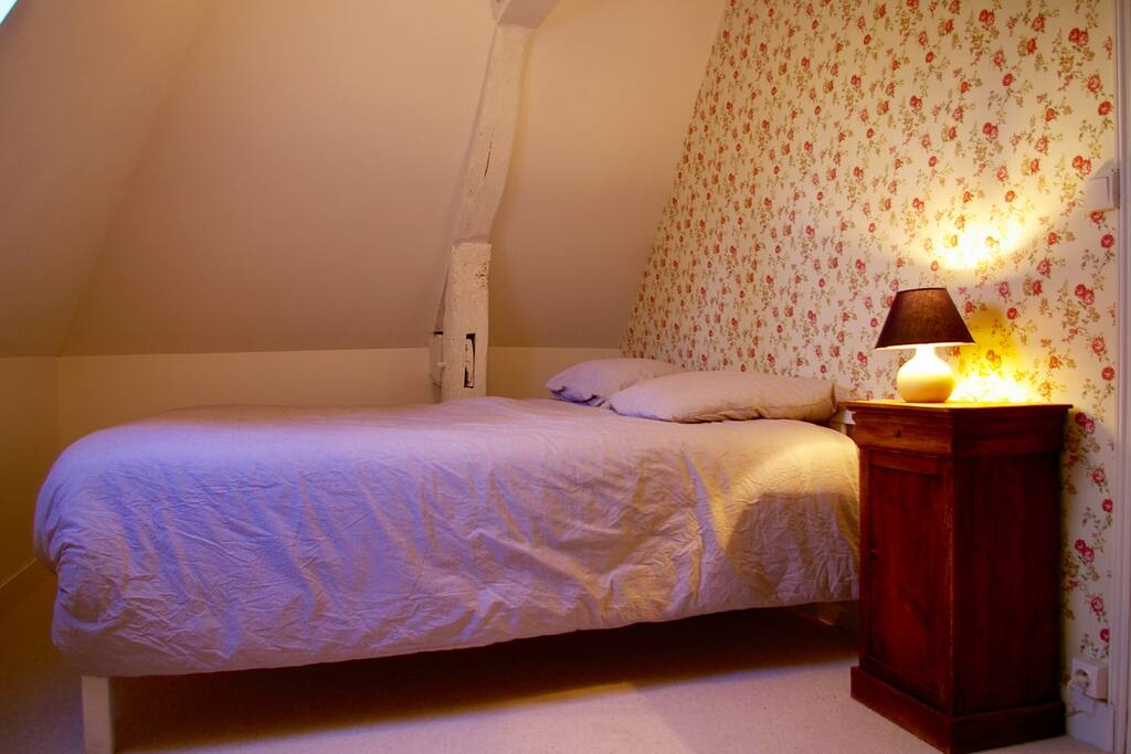 Chambre 2 - lit double