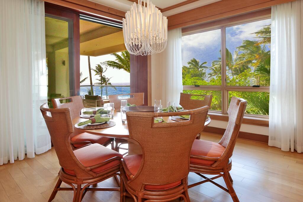 Formal dining room situated perfectly to take full advantage of the breathtaking views.