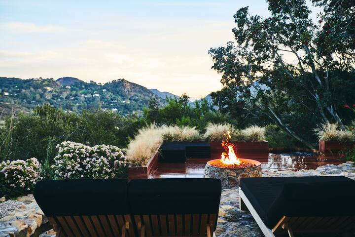 The Gate house Cabin with Cedar Hot Tub gallery image 3
